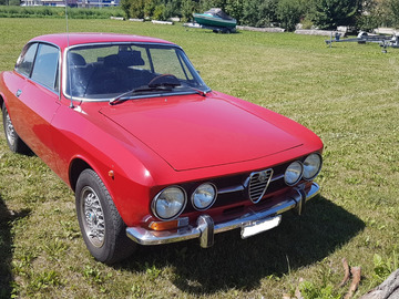Renting out: Alfa Romeo GTV Bertone (1970)