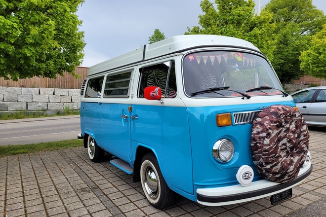 VW T2 Camper Hippiebus 1974