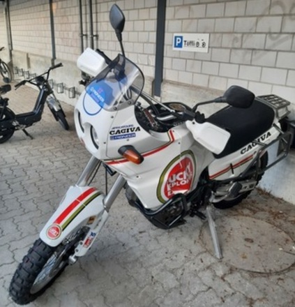 Cagiva Elefant 900
