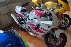 Renting out: Yamaha YZF 750 R
